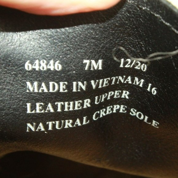 Clarks Black Suede Lace Up Heeled Ankle Chukka Boots Size 7 Medium - Picture 8 of 9